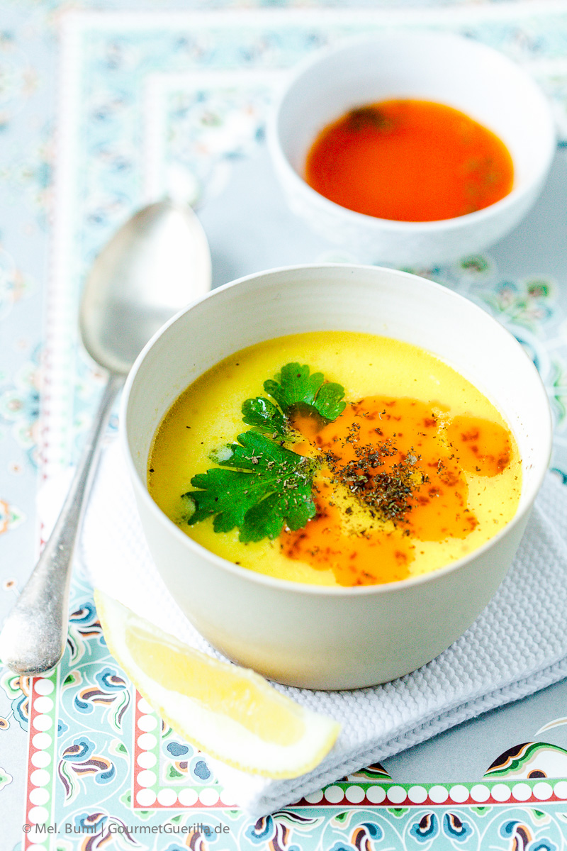 Turkish chicken soup with yoghurt and paprika-mint butter GourmetGuerilla.de